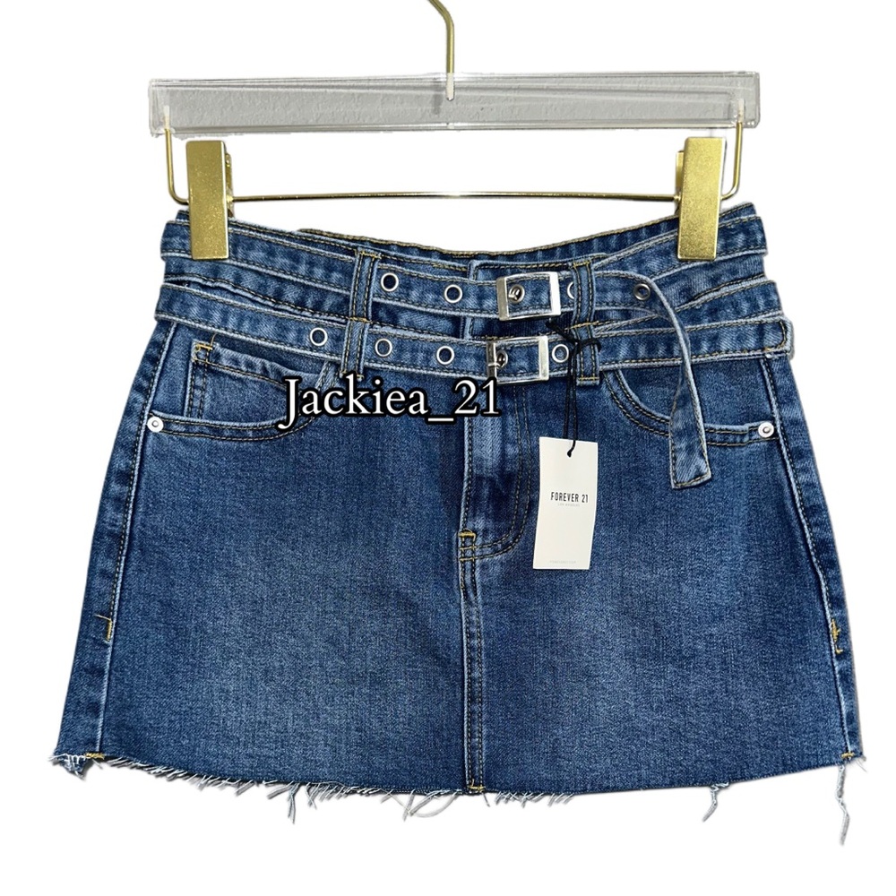 💙❤️ Forever 21 Classic Blue Denim Skirt